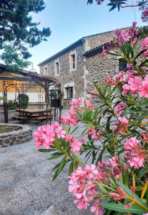 Hotel Du Cros D'Auzon Saint-Maurice-dʼArdèche 外观 照片