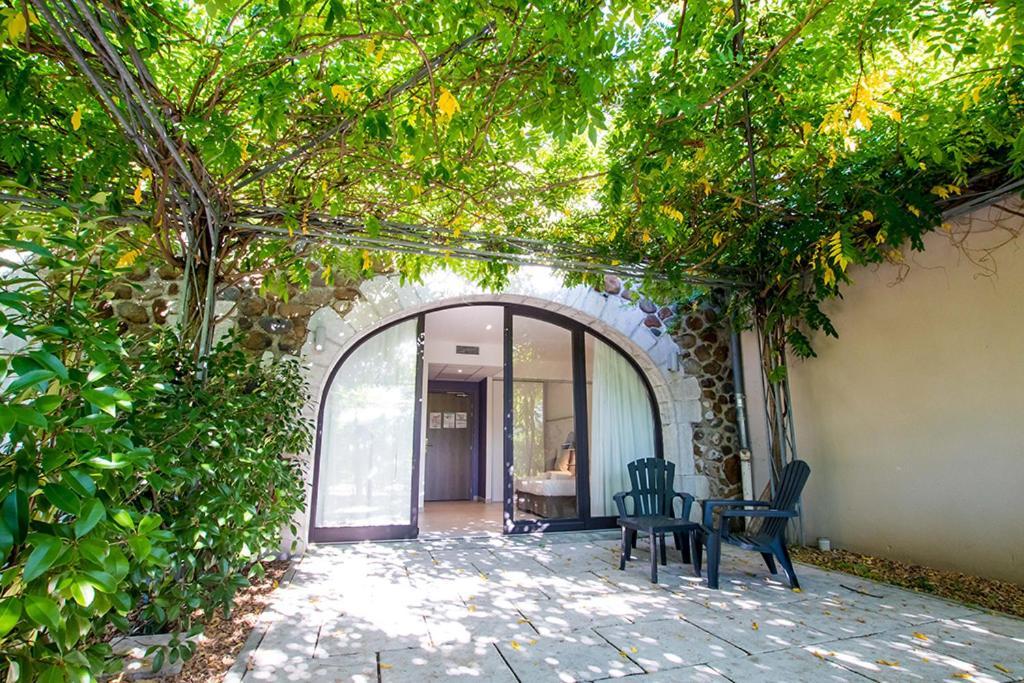Hotel Du Cros D'Auzon Saint-Maurice-dʼArdèche 外观 照片