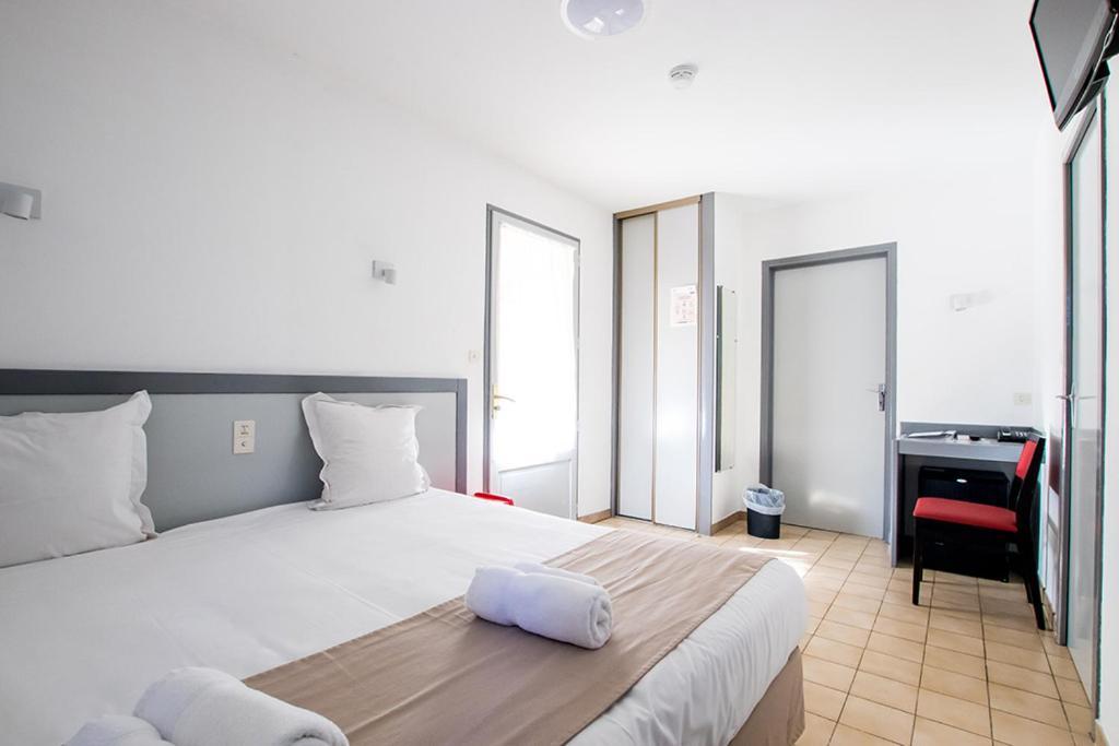Hotel Du Cros D'Auzon Saint-Maurice-dʼArdèche 外观 照片