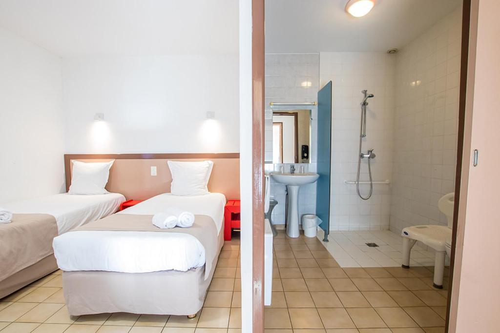 Hotel Du Cros D'Auzon Saint-Maurice-dʼArdèche 外观 照片