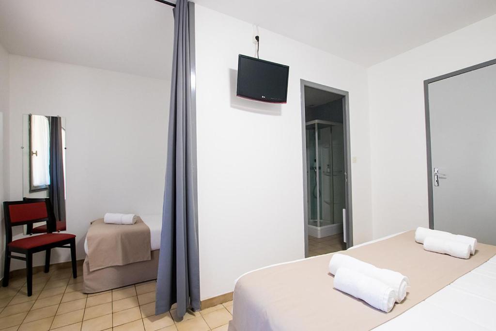 Hotel Du Cros D'Auzon Saint-Maurice-dʼArdèche 外观 照片