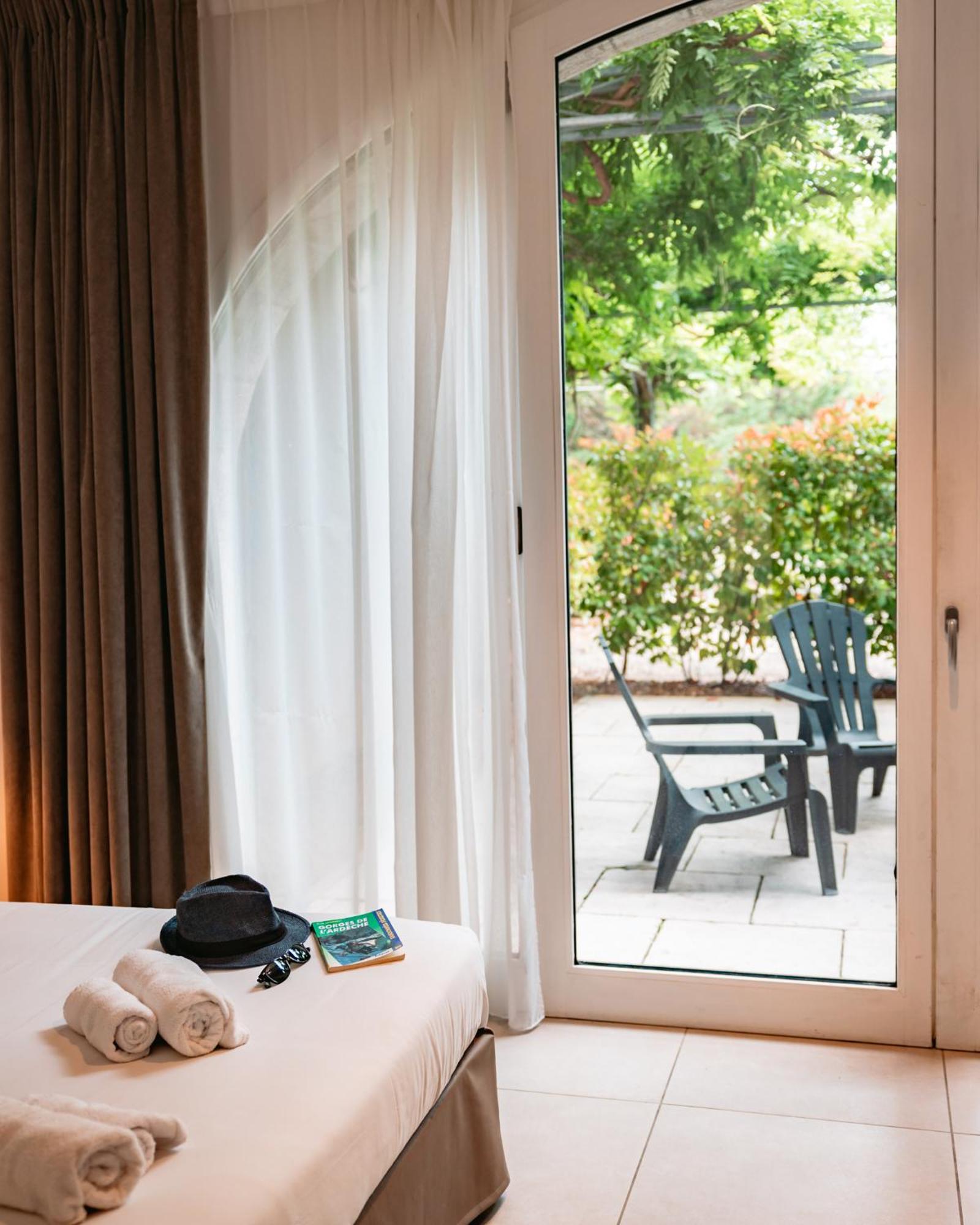 Hotel Du Cros D'Auzon Saint-Maurice-dʼArdèche 外观 照片