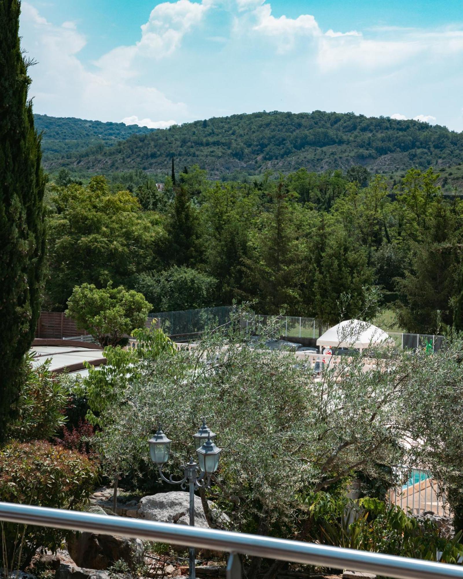 Hotel Du Cros D'Auzon Saint-Maurice-dʼArdèche 外观 照片
